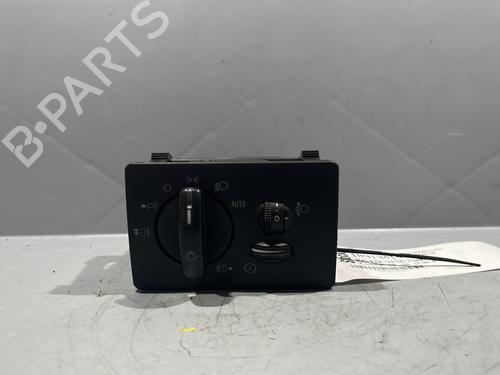 Used Headlight switch FORD KUGA I 2.0 TDCi (136 hp) 28591684