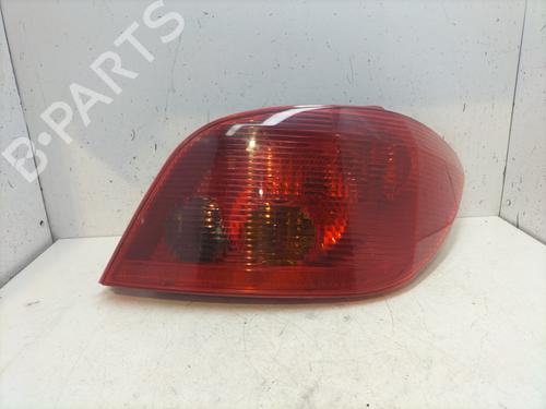 Used Right taillight PEUGEOT 307 (3A/C) 1.6 16V (109 hp) 28054395