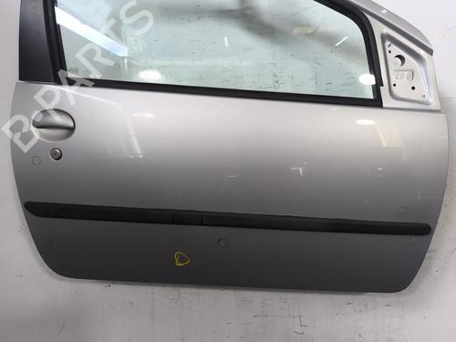 Right front door PEUGEOT 107 (PM_, PN_) 1.4 HDi | BP26957534C3