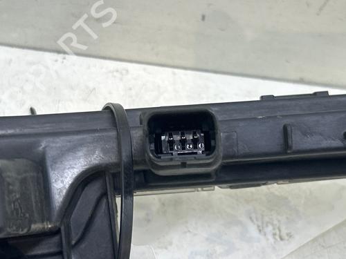 Used Left daytime light Left daytime light 37286523 37286523