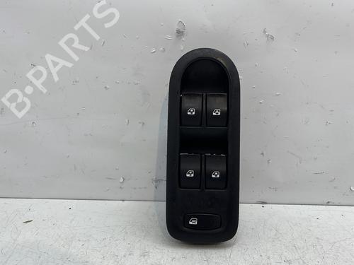 Used Left front window switch RENAULT SCÉNIC II (JM0/1_) 1.5 dCi (JM1E, JM16) (106 hp) 29515978