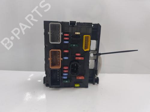 Used Fuse box CITROËN C3 I (FC_, FN_) 1.4 16V (88 hp) 30647539