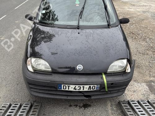 Right front indicator FIAT SEICENTO / 600 (187_) 1.1 (187AXB, 187AXB1A, 187AXC1A02) | BP27619105C33 