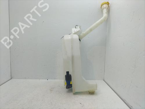 windscreen-washer-tank-renault-clio-iv-grandtour-kh_-2012-2013-2014-2015-2016-2017-2018-2019-2020-2021-32228399 main image