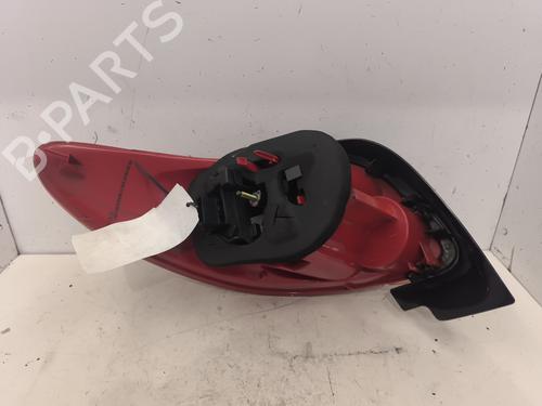 Right taillight PEUGEOT 206 CC (2D) 1.6 HDi 110 | BP24571020C35 
