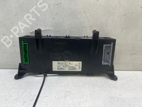 Used Climate control Climate control RENAULT CLIO II (BB_, CB_) 1.4 16V (B/CB0P, BB13) (98 hp) 39979310 39979310