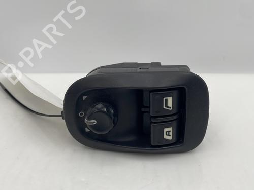 Used Left front window switch PEUGEOT 206 Hatchback (2A/C) 2.0 HDI 90 (90 hp) 31581346