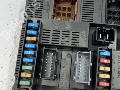Used Fuse box Fuse box PEUGEOT 208 I (CA_, CC_) 1.5 BlueHDI 100 (102 hp) 22837826 22837826