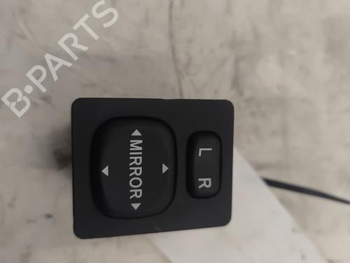 Used Mirror switch Mirror switch TOYOTA YARIS (_P13_) 1.5 Hybrid (NHP130_, NHP130) (101 hp) 24520931 24520931