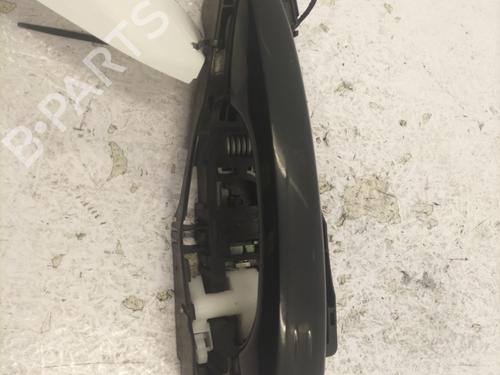 Used Front right exterior door handle PEUGEOT 5008 II (MC_, MJ_, MR_, M4_) 1.5 BlueHDi 130 (MCYHZJ, MCYHZR, MCYHZX) (131 hp) 25280464