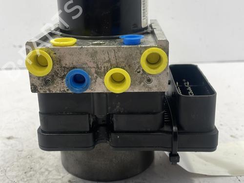 Used ABS pump ABS pump RENAULT TWINGO II (CN0_) 1.2 16V (CN04, CN0B) (75 hp) 22830488 22830488