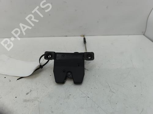 Used Tailgate lock BMW 3 Compact (E36) 316 i (102 hp) 29377455