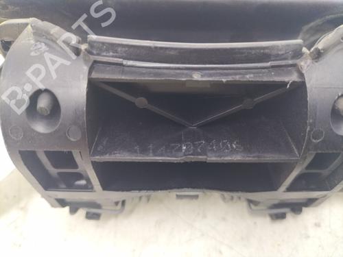 front-left-exterior-door-handle-peugeot-206-hatchback-2ac-1998-1999-2000-2001-2002-2003-2004-2005-2006-2007-2008-2009-2010-2011-2012-30497397 main image