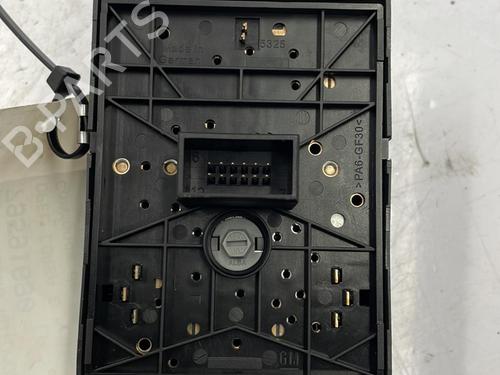 Used Headlight switch Headlight switch OPEL CORSA C (X01) 1.0 (F08, F68) (58 hp) 22830858 22830858