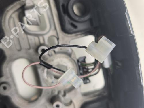Used Steering wheel Steering wheel FORD FIESTA VII (HJ, HF) 1.1 Ti-VCT (71 hp) 30647648 30647648
