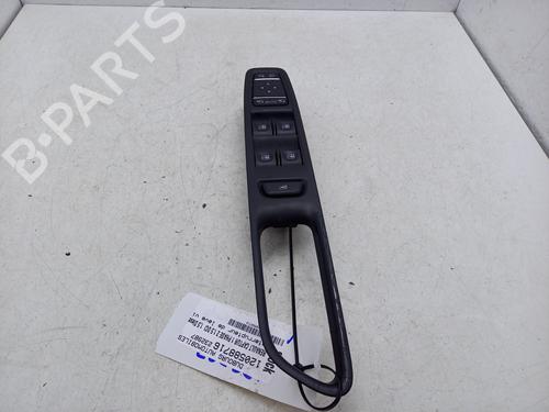 Used Left front window switch RENAULT CAPTUR I (J5_, H5_) 1.5 dCi 90 (J5N4, J5M5, J5MW, J5M6, J5AL, J5AJ) (90 hp) 32212672