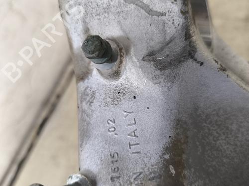 Used Right front steering knuckle Right front steering knuckle PORSCHE 911 (996) 3.6 Carrera 4 (320 hp) 27493134 27493134