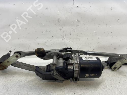 Used Front wiper motor RENAULT CLIO III (BR0/1, CR0/1) 1.5 dCi (C/BR0G, C/BR1G) (68 hp) 30045786