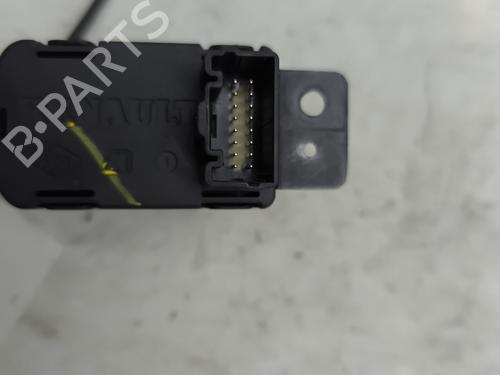 Used Switch Switch RENAULT MEGANE IV Hatchback (B9A/M/N_) 1.3 TCe 115 (B9N9) (116 hp) 29833962 29833962