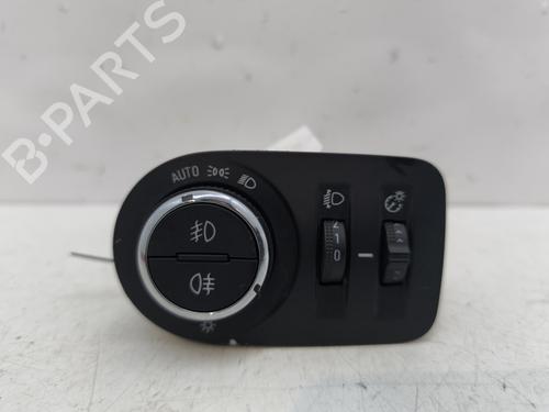 Used Headlight switch OPEL ASTRA K Sports Tourer (B16) 1.5 CRDI (35) (122 hp) 29438928