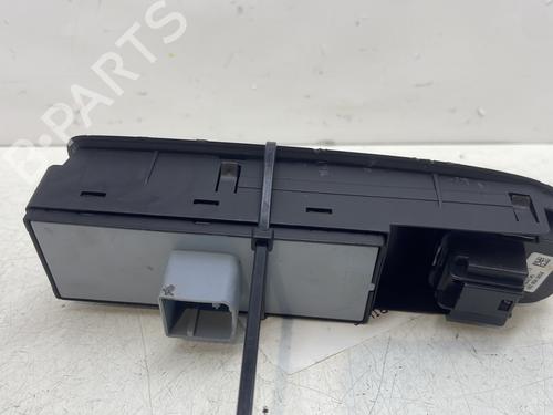 Used Left front window switch Left front window switch VW GOLF VI (5K1) [2008-2014] 29286163 29286163