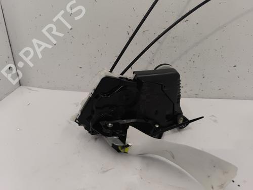 Front left lock TOYOTA YARIS (_P13_) 1.5 Hybrid (NHP130_, NHP130) | BP25833204C98 