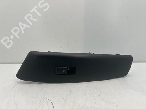 Used Right front window switch Right front window switch HYUNDAI ix35 (LM, EL, ELH) 1.7 CRDi (116 hp) 39936912 39936912