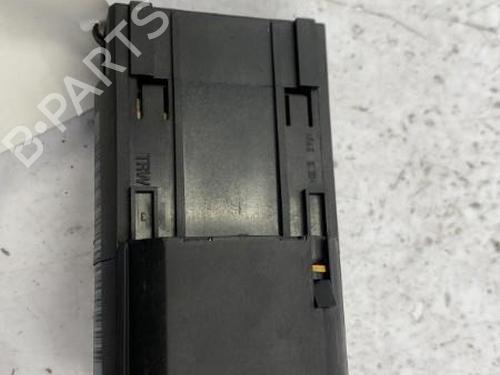Used Headlight switch VW POLO (6N2) 1.4 TDI (75 hp) 22833098