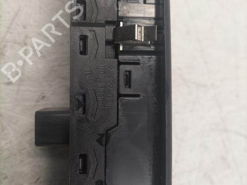Used Switch Switch RENAULT MEGANE III Grandtour (KZ0/1) 1.5 dCi (KZ09, KZ0D, KZ1G, KZ29, KZ14, KZ1W, KZ10, KZ1F,... (110 hp) 23829399 23829399