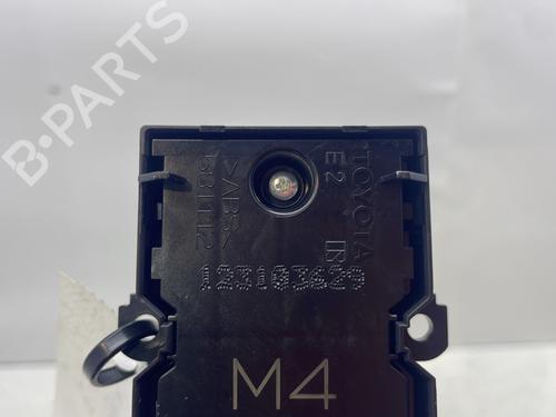 left-front-window-switch-toyota-yaris-_p21_-_pa1_-_ph1_-2020-37732302 main image