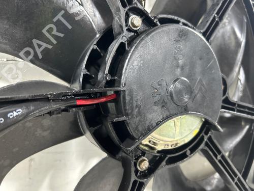 Used Radiator fan Radiator fan 38452945 38452945