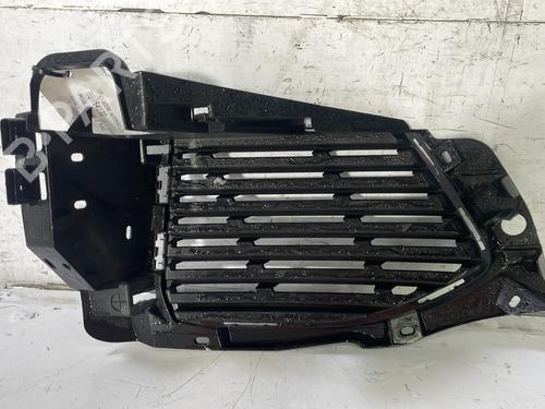 Used Grille Grille 22843740 22843740