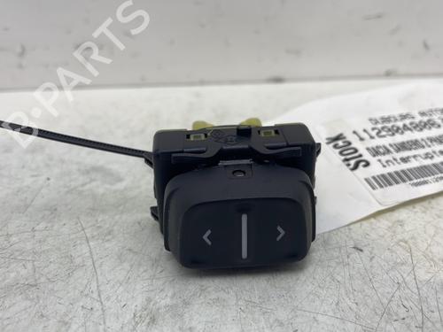 Used Right front window switch DACIA SANDERO II TCe 90 (B8M1, B8MA, B8AC) (90 hp) 29515821