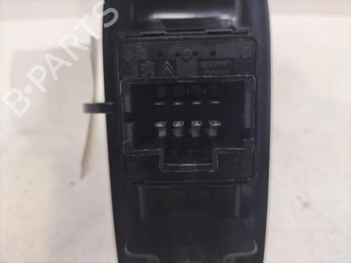 Left front window switch PEUGEOT 208 I (CA_, CC_) 1.2 VTI 82 | BP29516073I27 