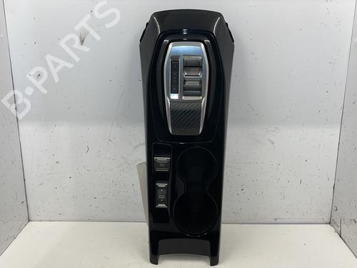 Console central PEUGEOT 208 II (UB_, UP_, UW_, UJ_) e-208 (136 hp) 23130232