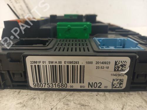fuse-box-citroen-c4-cactus-2014-24637498 main image