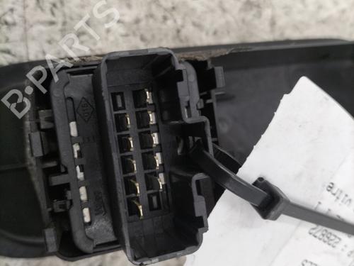 Used Switch Switch RENAULT SCÉNIC II (JM0/1_) 1.5 dCi (JM0F) (82 hp) 24148737 24148737