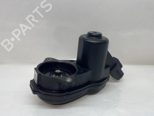 Elektrisk parkeringsbremse RENAULT MEGANE IV Hatchback (B9A/M/N_) 1.5 Blue dCi 115 (B9A6) (116 hp) 30545391