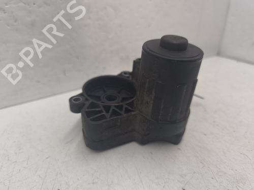 Used Electric handbrake AUDI A3 Sportback (8VA, 8VF) 1.6 TDI (110 hp) 31581534