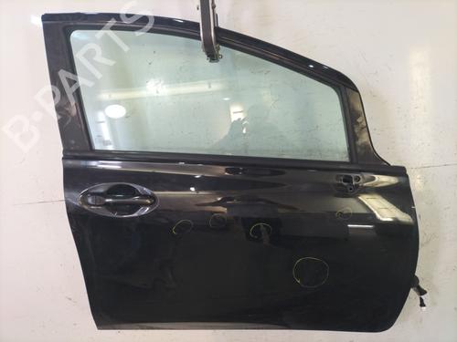 Used Right front door NISSAN NOTE (E12) 1.2 (80 hp) 30698191