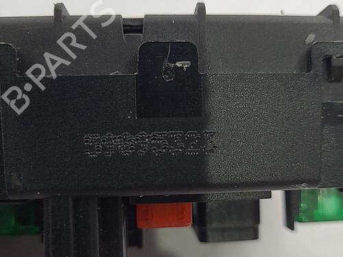 Used Fuse box Fuse box PEUGEOT 206 Hatchback (2A/C) 1.4 i (75 hp) 22820212 22820212