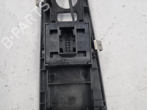 Used Switch Switch FIAT GRANDE PUNTO (199_) 1.4 (199AXB11, 199AXB1A, 199BXB1A, 199AXL1A) (77 hp) 22827406 22827406