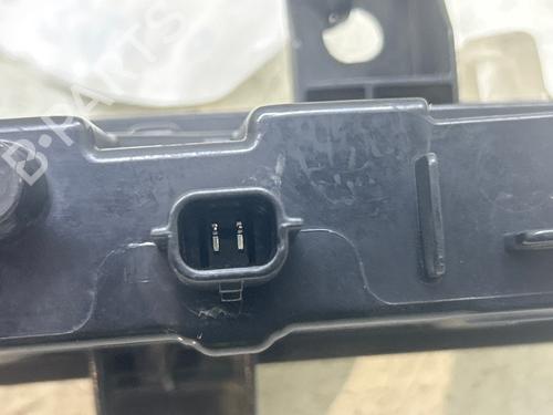 Used Left daytime light Left daytime light 39600355 39600355