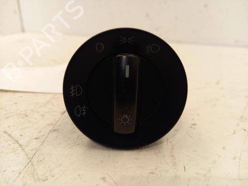 Used Headlight switch VW POLO (9N_, 9A_) 1.4 TDI (80 hp) 23829293