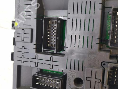 Fuse box CITROËN C5 III Break (RW_) 2.0 HDi 140 | BP28178470E1 - Image 3