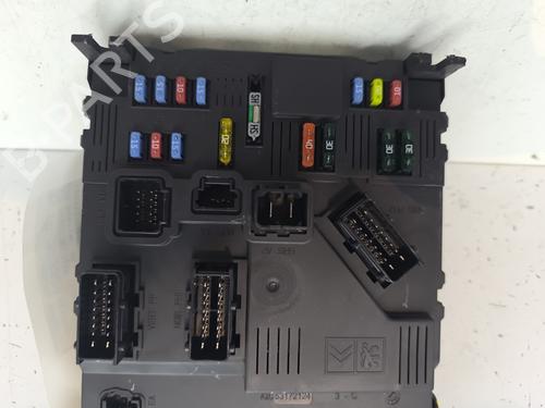 Fuse box PEUGEOT 206+ (2L_, 2M_) 1.4 HDi eco 70 | BP27164390E1 