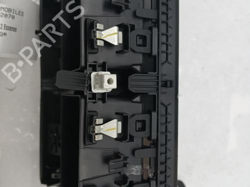 Used Climate control Climate control PEUGEOT 208 II (UB_, UP_, UW_, UJ_) 1.2 PureTech 100 (101 hp) 32374146 32374146