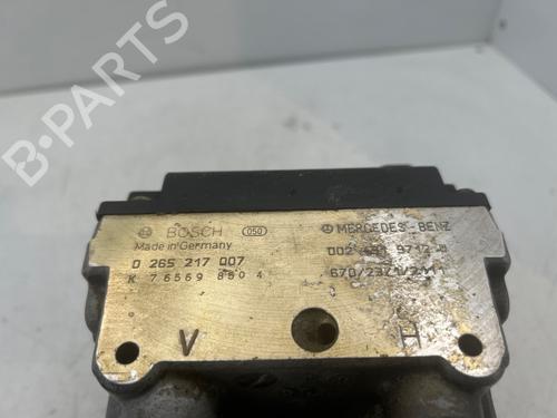 Used ABS pump ABS pump MERCEDES-BENZ E-CLASS (W210) E 290 Turbo-D (210.017) (129 hp) 39979343 39979343