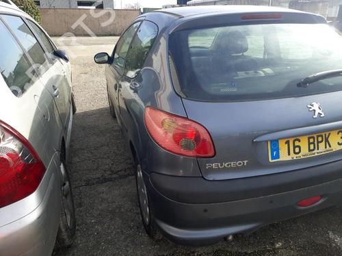 Fuse box PEUGEOT 206 Hatchback (2A/C) 1.4 HDi eco 70 | BP22834098E1 