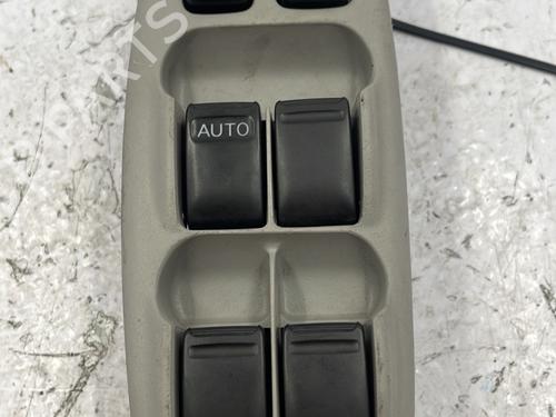 Used Switch NISSAN ALMERA TINO (V10) 1.8 (114 hp) 22842966